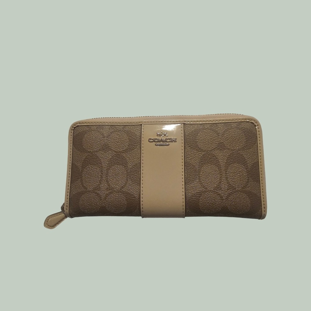 Coach Signature Canvas Accordion Zip Wallet Tan Brown Patent Stripe F54630